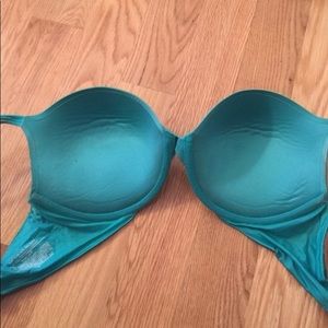 Victoria’s Secret bra